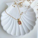 Anti-tarnish trendy delicate rose gem necklace – minimal waterproof jewellery for women.