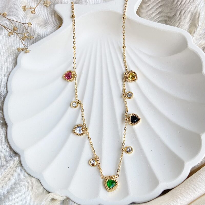 Anti-tarnish trendy multicolor heart station necklace – minimal waterproof jewellery for women.