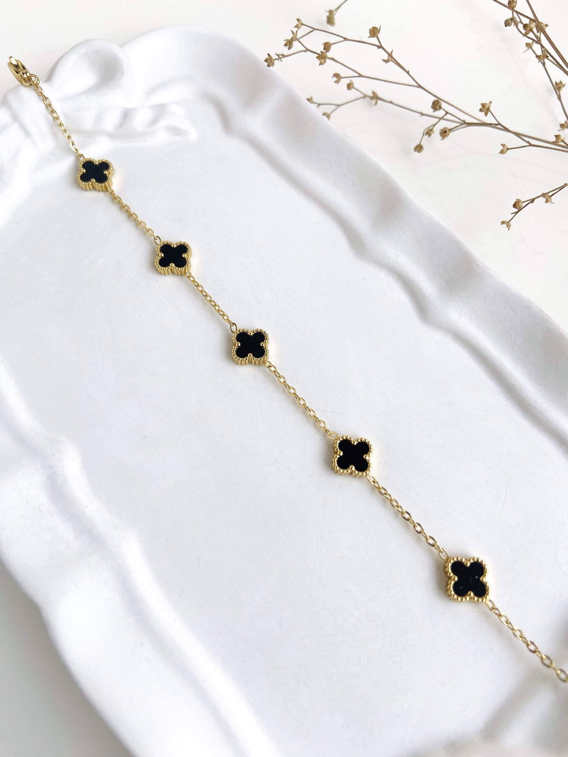 black clover bracelet