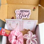 Signature-Glow-Gift-Hamper-scaled