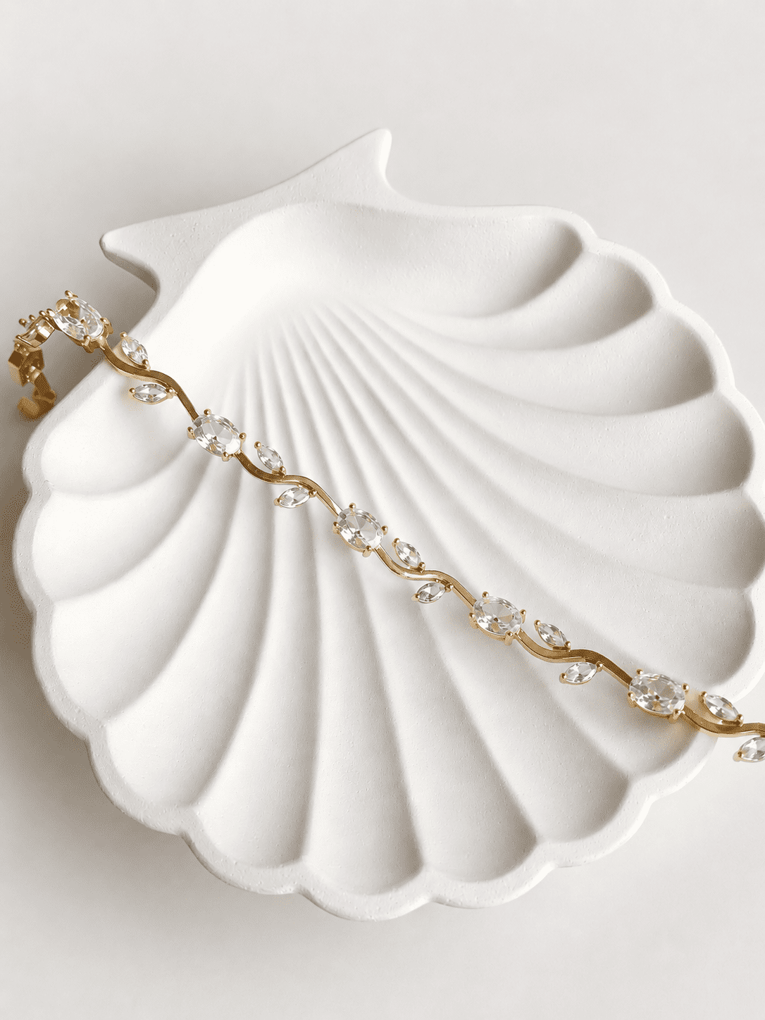 Tulip Bracelet - White_