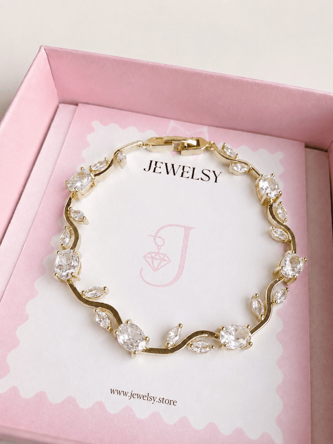 Tulip Bracelet - White_2