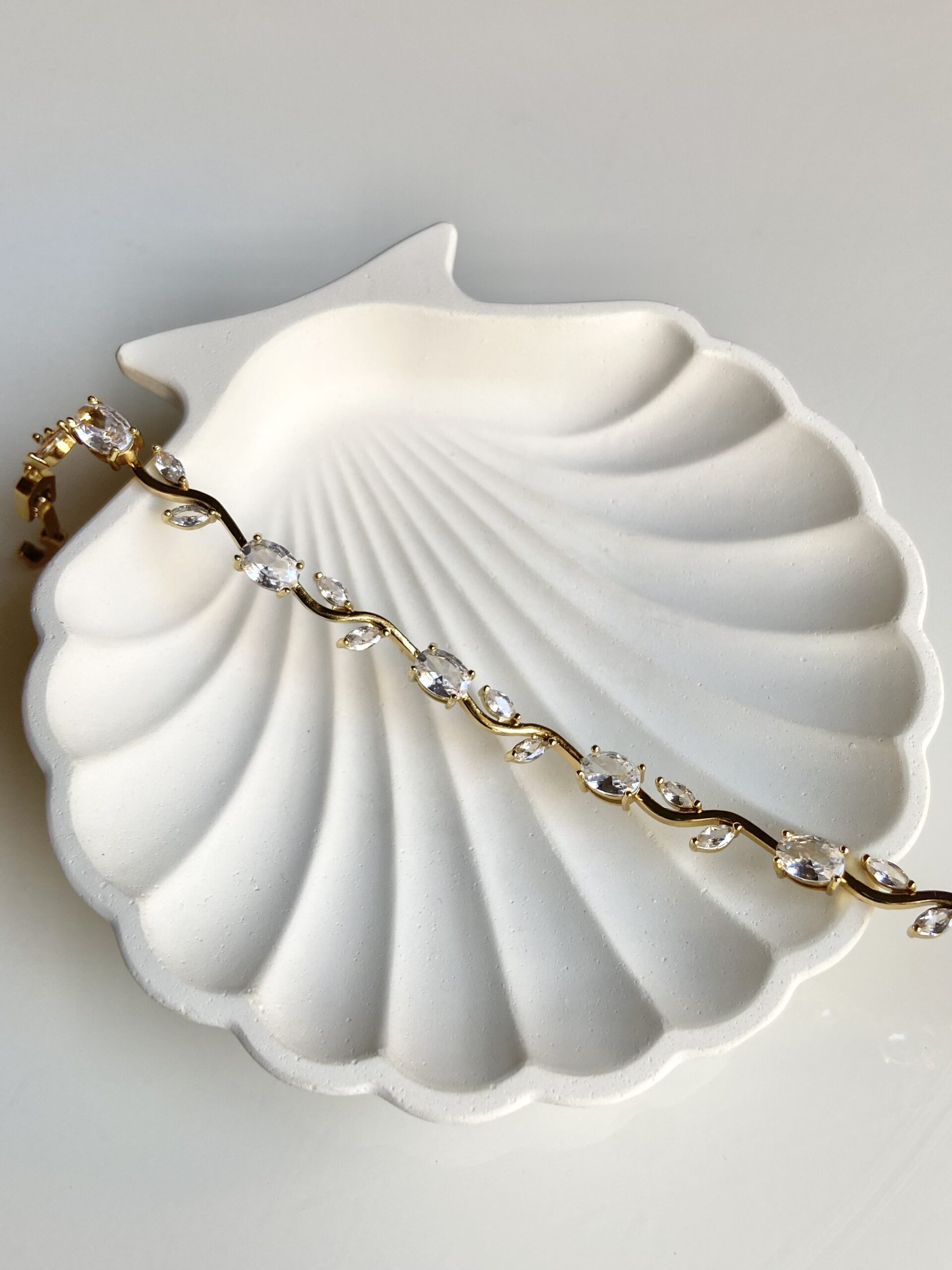 Tulip Bracelet white