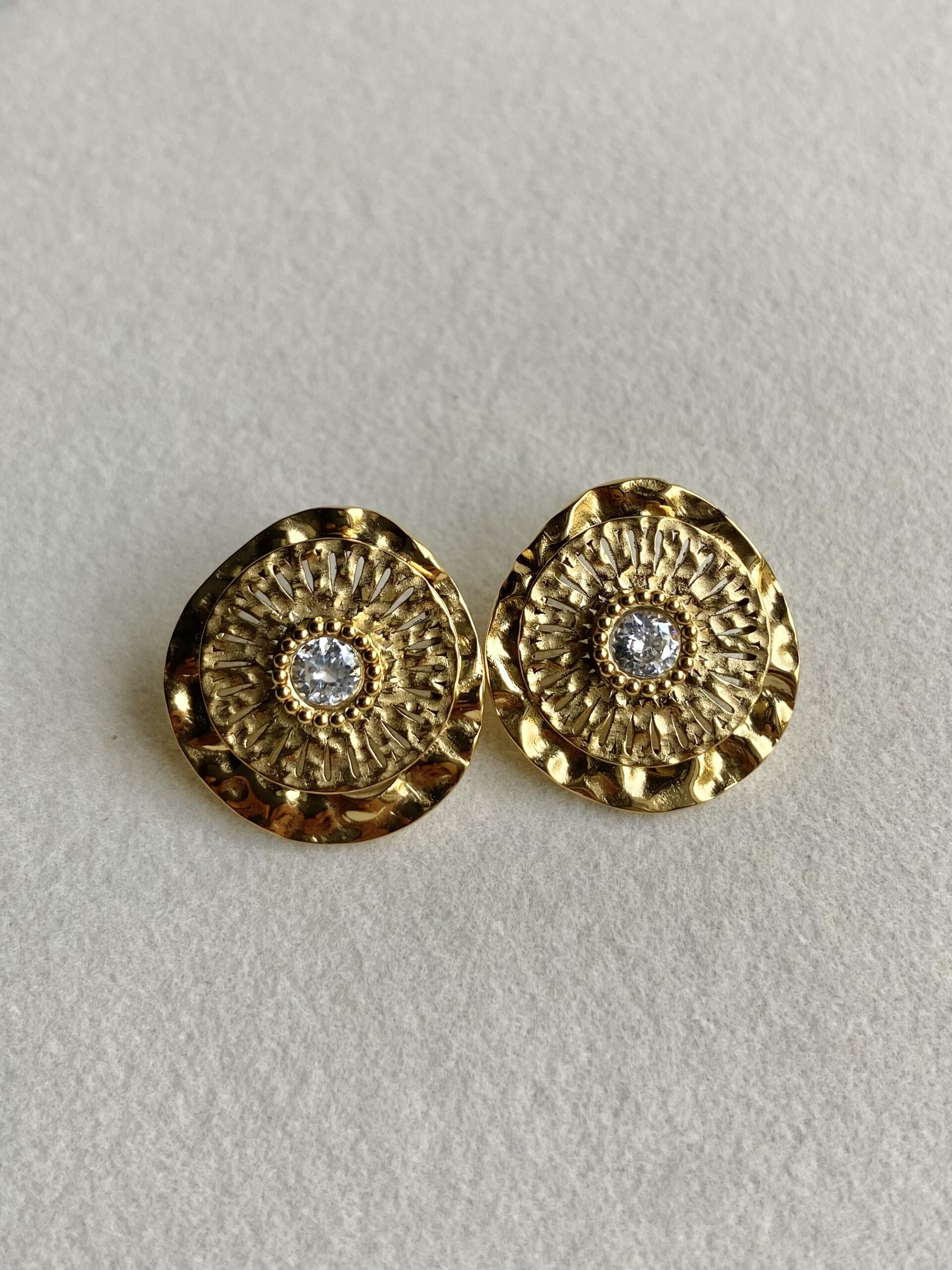 Nova Stud Earrings 2