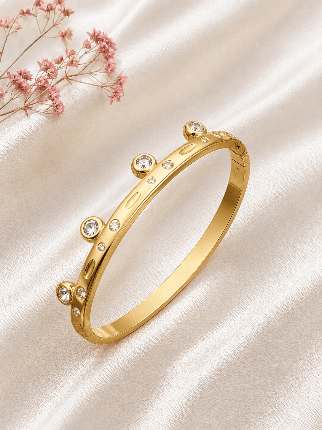 Small Venus Kada Bracelet